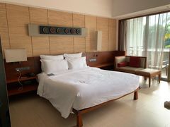 -三亚湾海居铂尔曼度假酒店