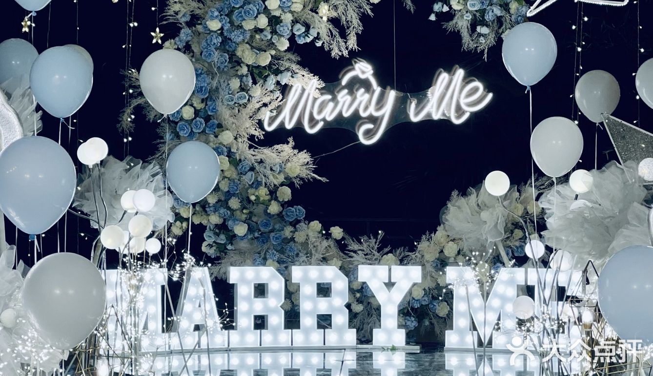 静谧蓝❄️餐厅露台浪漫求婚布置|求婚策划