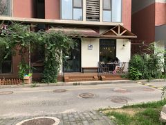 -Cafe Villa