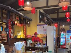 -富正毅三下锅·湘西韵味(天门山索道店)
