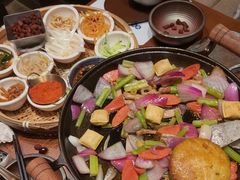 -包整·丝娃娃(一览甲秀楼风景店)