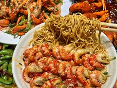 -肥肥虾庄·金牌油焖大虾(汉街SKP店)