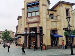 -BALENCIAGA(比斯特苏州购物村店)