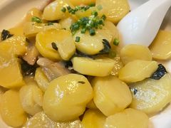 -几个木匠匠人厨房