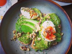 牛油果煮蛋吐司-RAC BAR(安福路店)