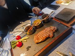 -弦月窗LUNETTE BY AMANDA(复兴路店)