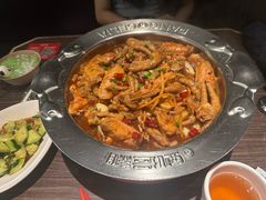 -胖哥俩肉蟹煲(湖滨银泰in77店)