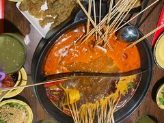 -签多多串串香火锅