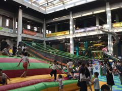 -蒙特利亲子乐园