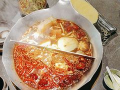 -湊湊火锅·茶憩(杭州湖滨银泰in77店)
