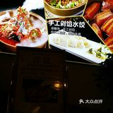 从地铁三号线胡家庙D口出来，往北100米