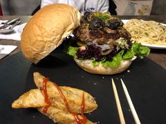 -HIGH FIVE哈福手工汉堡(桂林路店)