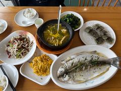 -品鲜村农家菜·阳澄湖大闸蟹(总店)