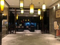 -铂逸梦秦酒店(横店梦幻谷店)