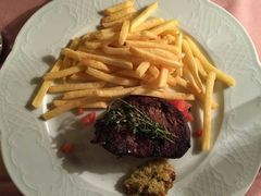 招牌牛排-Old Swiss House