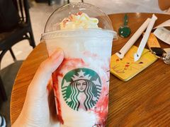 草莓乳酪星冰乐-星巴克(杭州市民中心店)