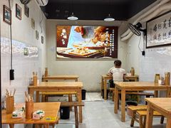 -朱大嘴肥肠血旺(福字街店)