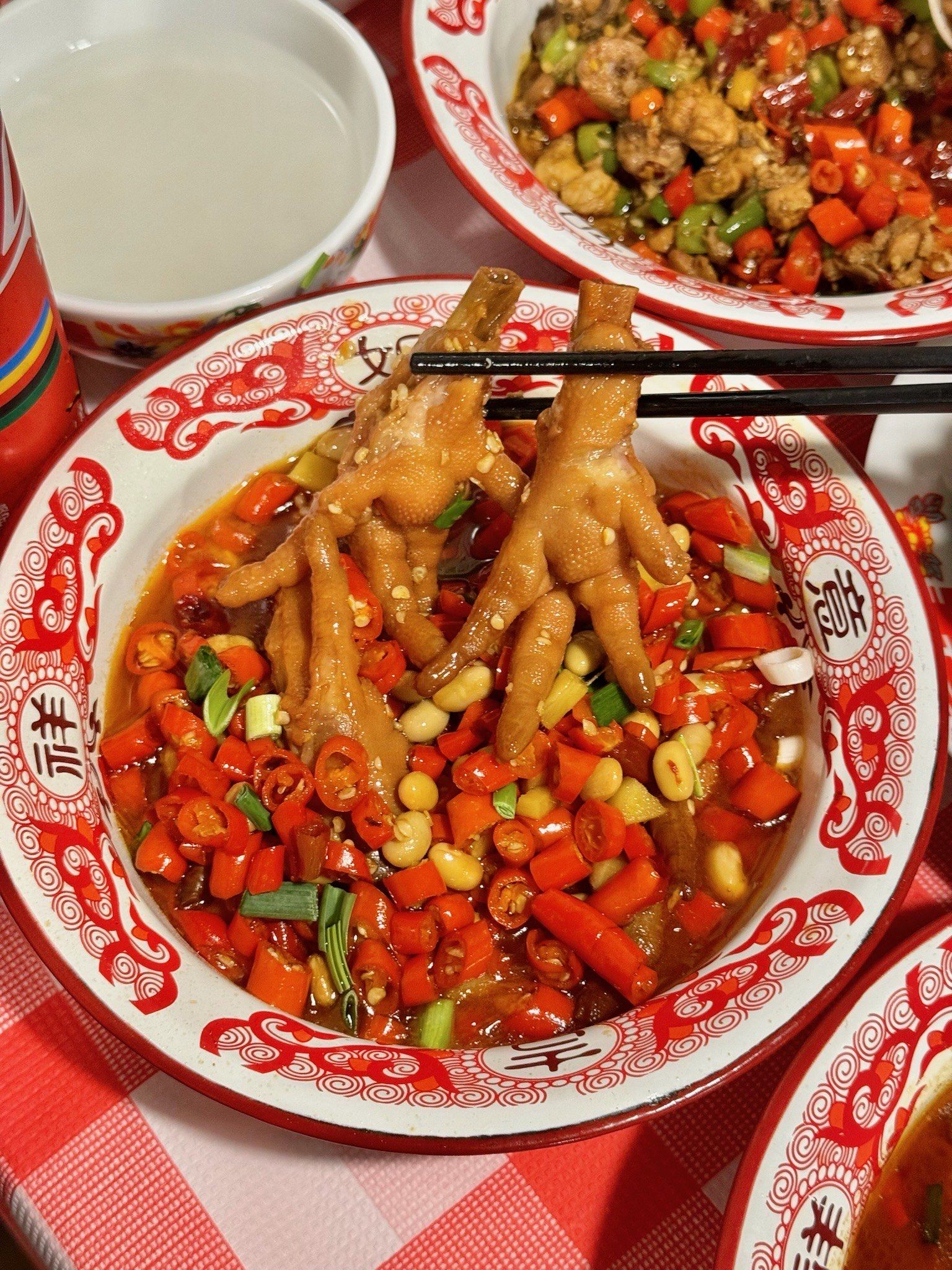 米粉完美融合,那辣味直冲味蕾,过瘾碎碎鸡,江西辣椒炒肉每一道菜都超