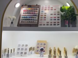 -瞧·享轻奢美甲美睫