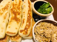 虾酱卷子-渔民船说·北塘海鲜·天津菜·海肠捞饭(北塘古镇店)