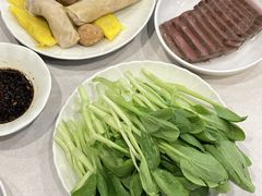 -月亮房·白斩鸡(娄山关路店)