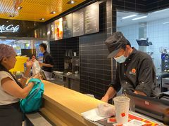 -麦当劳(中山公园龙之梦店)