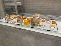 面包甜点陈列柜-光作面包Voila Lumiere(中山店)