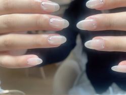 -UGIRL有个美甲