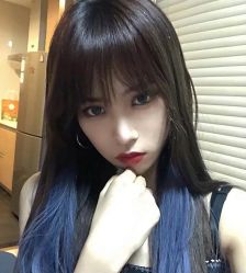 点击看大图 -V8潮牌·接发烫染连锁