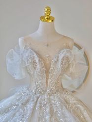 -LAFINE 兰斐婚纱礼服馆