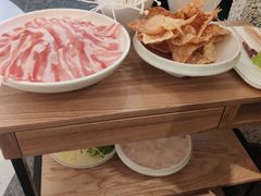 -三人行骨头王火锅(长寿店)