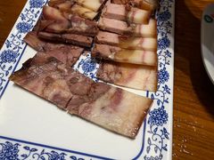 -老天桥酱肉烧饼夹肘子(天桥店)