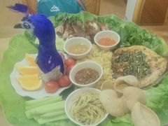 -沐毫傣泐云南菜孔雀宴•手抓饭傣味烧烤(曼听公园店)