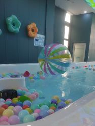 -蓝鲸快乐宝贝婴童游泳馆(南飞鸿十年城店)