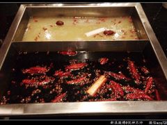 -百年川椒重庆老火锅(光谷店)