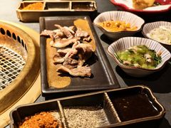 -铭牛烧肉·和牛海鲜自助(高新月牙湖店)