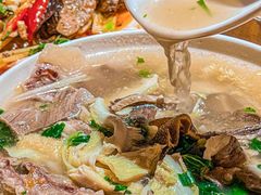 -大众跷脚牛肉馆·非遗传承单位(峨眉山店)