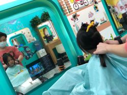 -爆米花儿童美发乐园