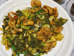 酸菜炒猪肠-粤·向群饭店(龙津东路总店)