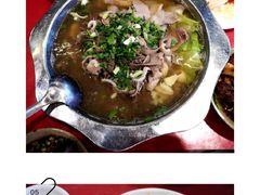 -谢老五跷脚牛肉·非遗传承店