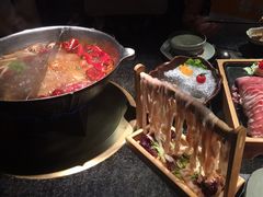 -湊湊火锅·茶憩(新中关购物中心店)