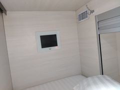-栖游青年旅舍(华强北地铁站店)