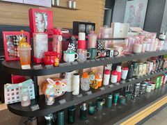 零售区-星巴克臻选(青岛金狮广场店)