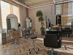 -Hair Co.一间沙龙