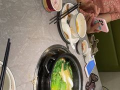 -品也·鲍鱼鸡火锅(皇庭广场店)