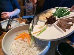 鸡丝凉米线-云海肴·汽锅鸡·云南菜(天山百盛优客店)