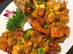 掌中宝-红钳侠小龙虾·烧烤(中赢康康谷店)