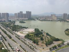 -荣誉国际酒店-云顶旋转餐厅