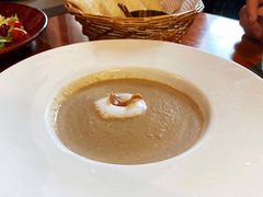 奶油蘑菇汤mushroomS-布拉格餐厅· 中欧捷克菜(全国首店)