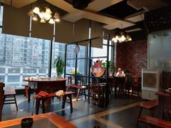 大堂-莽子老火锅(大坪店)